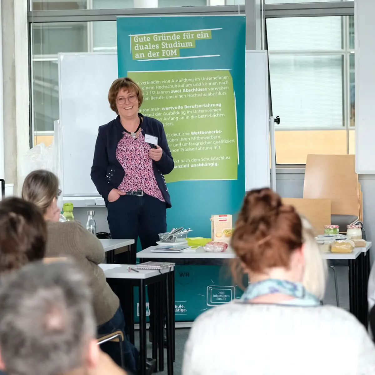 Ute Becker bei einem Ernährungsvortrag